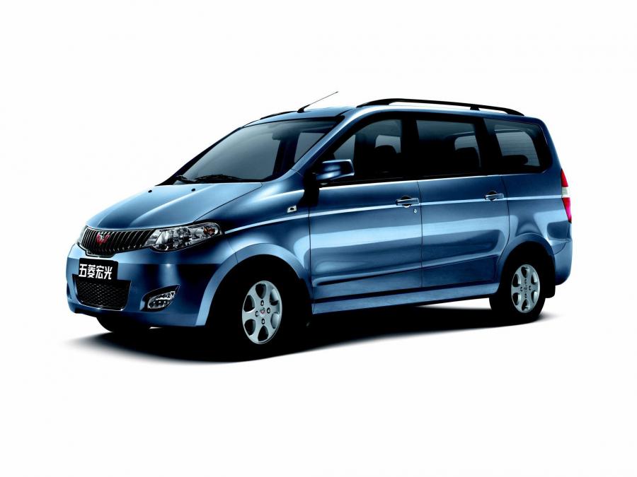  WuLing Hongguang (LZW6430/6431/6432) 2010 года  (фото 7 из 24)